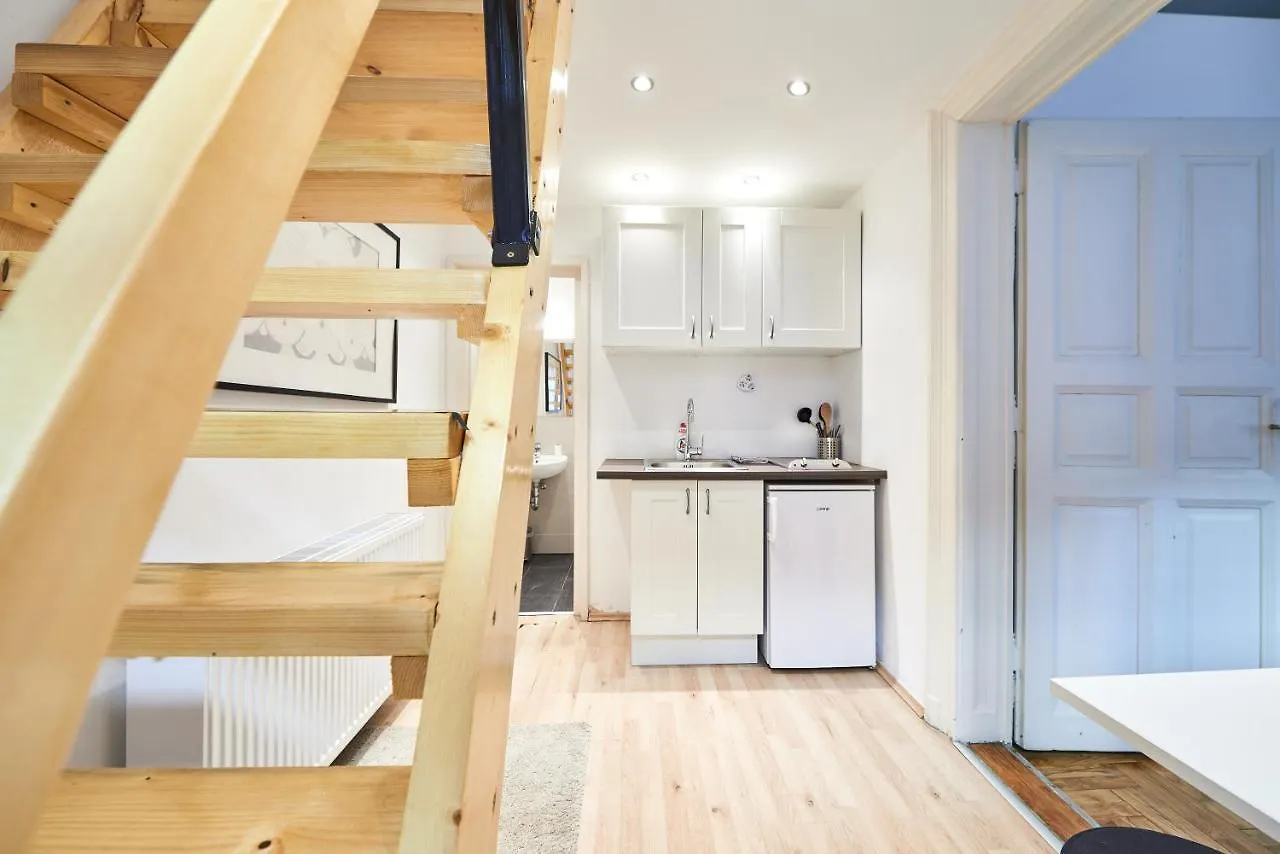 Large Apartment For Groups City Center Dist. VII 부다페스트