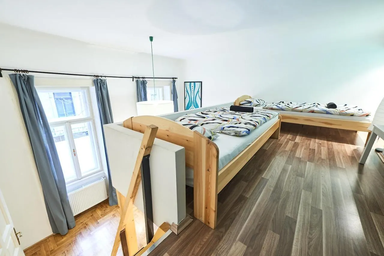 Large Apartment For Groups City Center Dist. VII 부다페스트