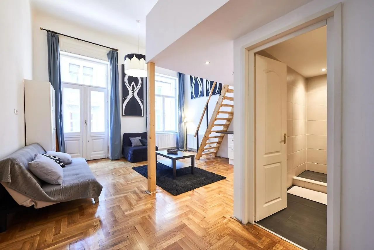 Large Apartment For Groups City Center Dist. VII 부다페스트