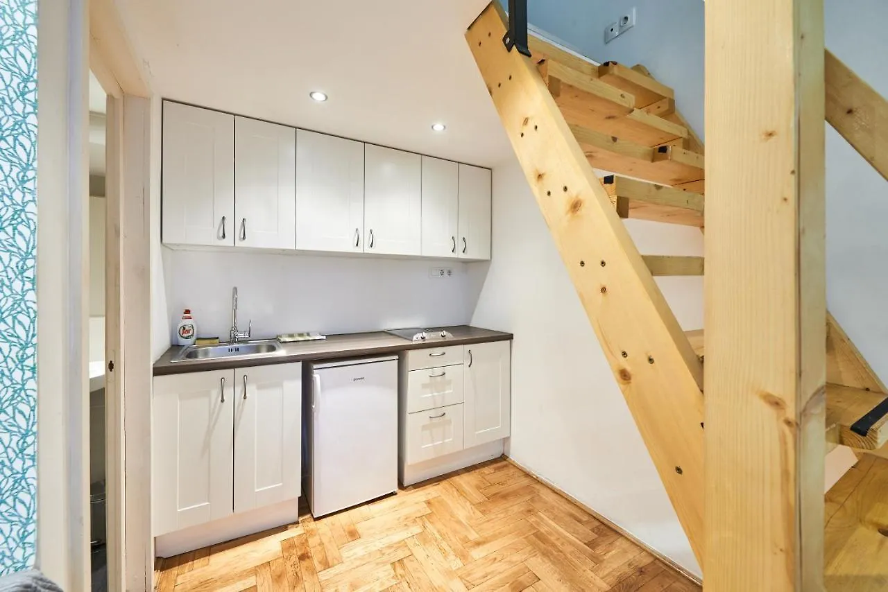 Large Apartment For Groups City Center Dist. VII 부다페스트 헝가리