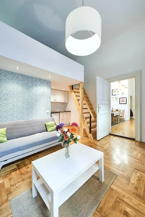 Large Apartment For Groups City Center Dist. VII 부다페스트 헝가리